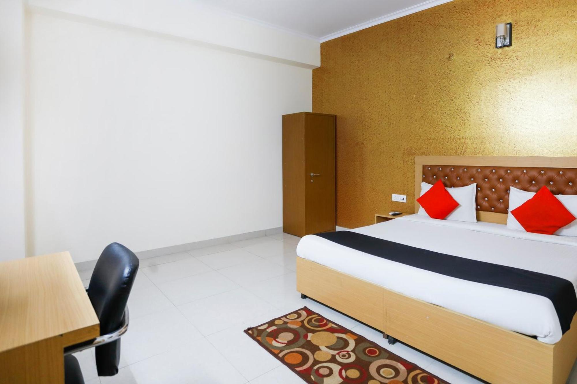 Diamond Imperial Otel Noida Dış mekan fotoğraf