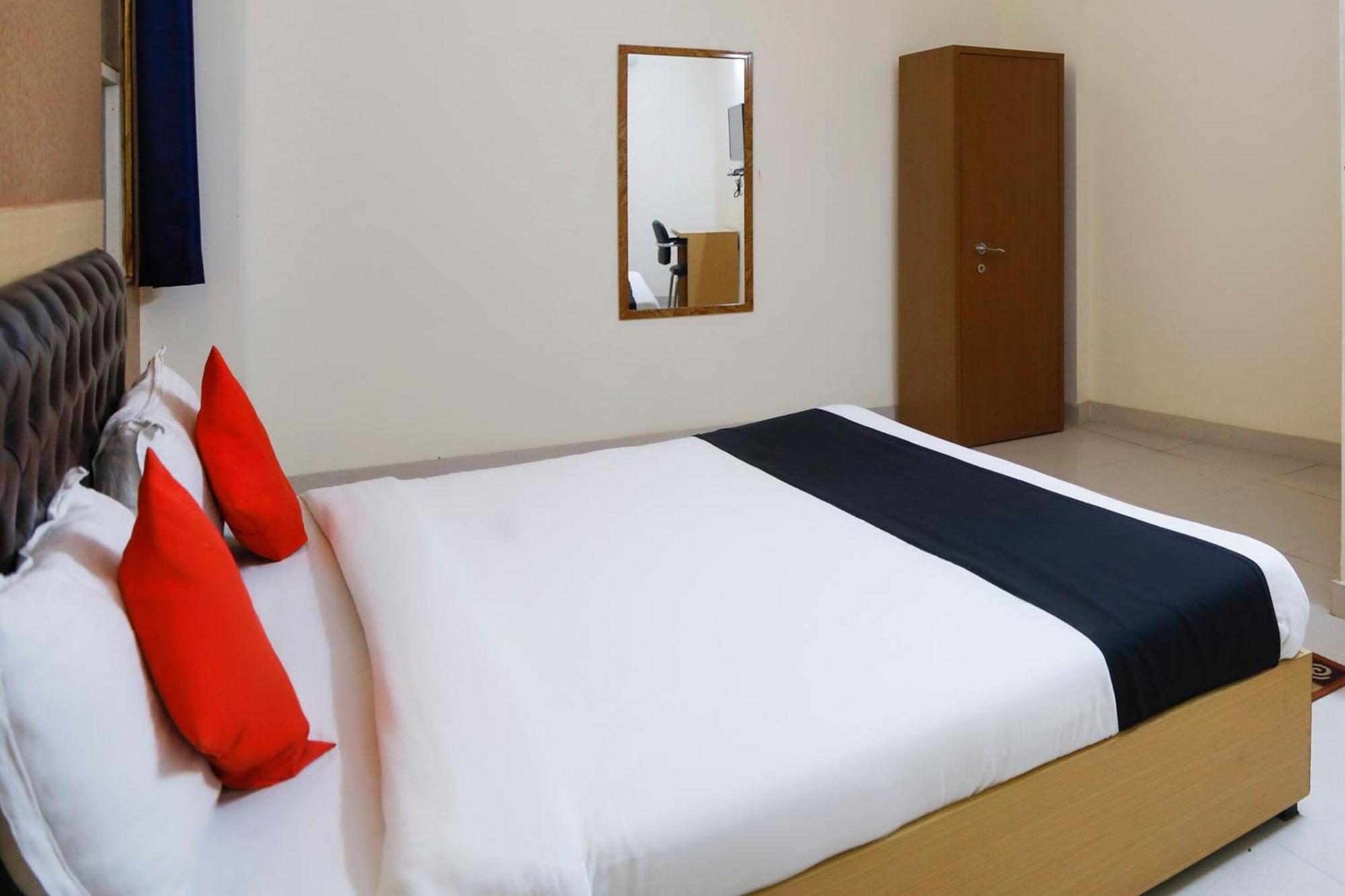Diamond Imperial Otel Noida Dış mekan fotoğraf