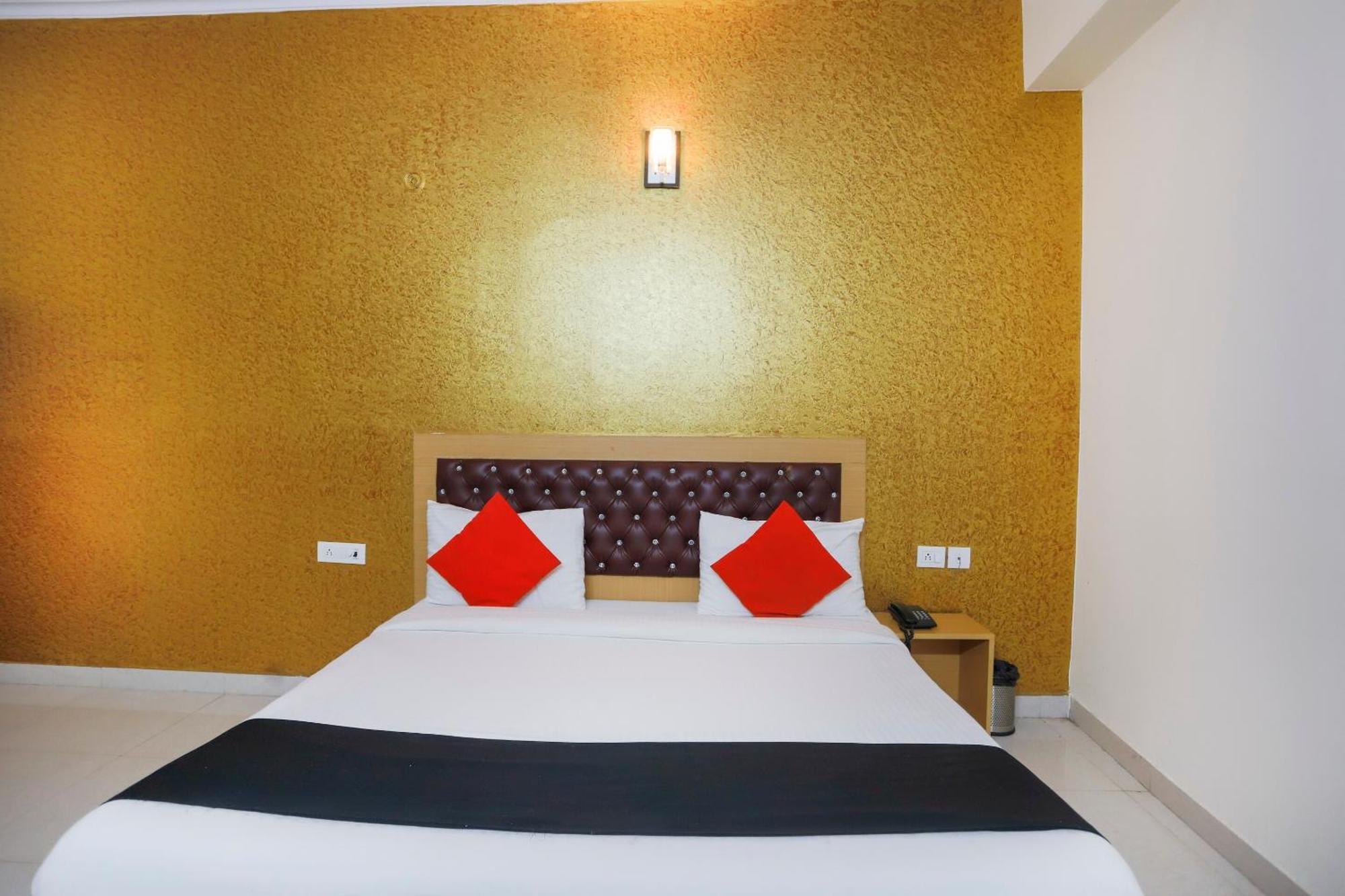 Diamond Imperial Otel Noida Dış mekan fotoğraf