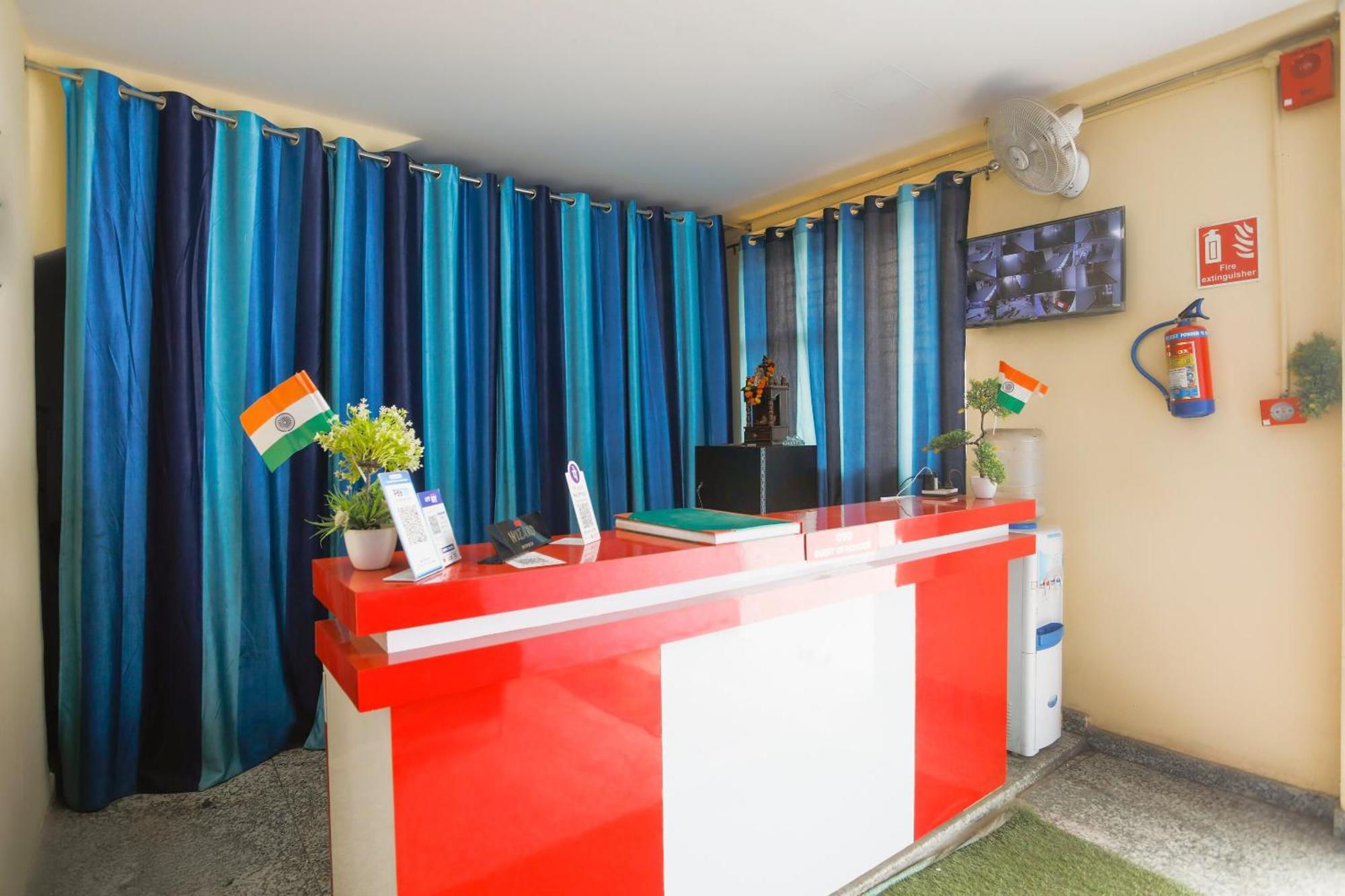 Diamond Imperial Otel Noida Dış mekan fotoğraf
