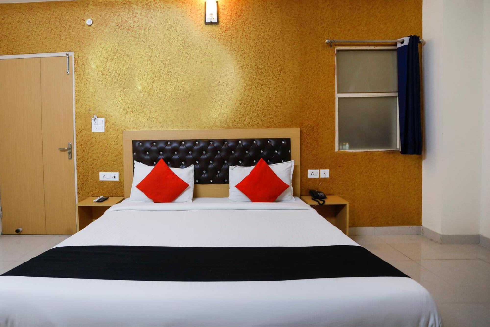 Diamond Imperial Otel Noida Dış mekan fotoğraf
